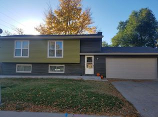 2103 Logan Ln, Longmont, CO 80501