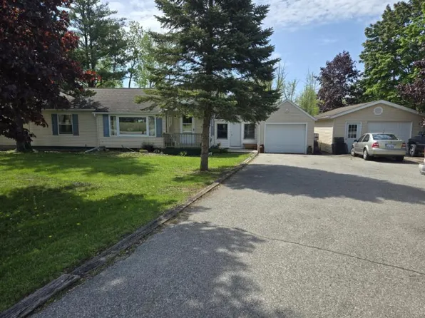 3539 W Caro Rd, Caro, MI 48723