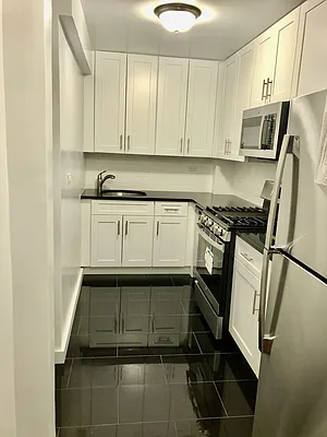 Rented by SP Brokerage Inc | media 11