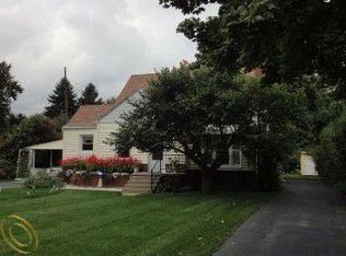 49742 W Huron River Dr, Van Buren Township, MI 48111