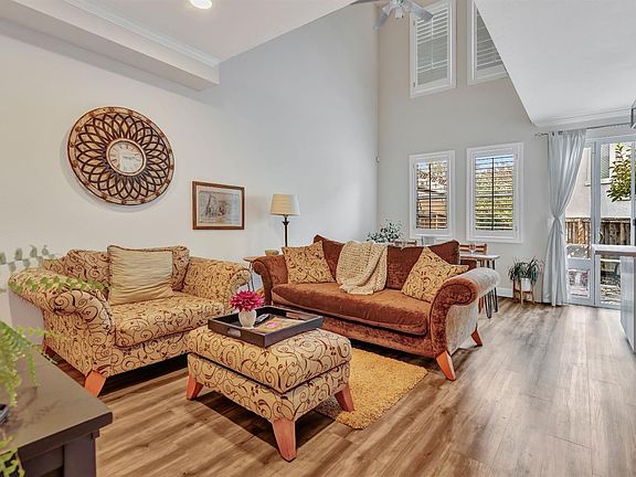 4th image of 5027 Lakeshore Dr