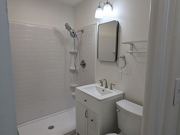4th image of 5211 16th Ave E
