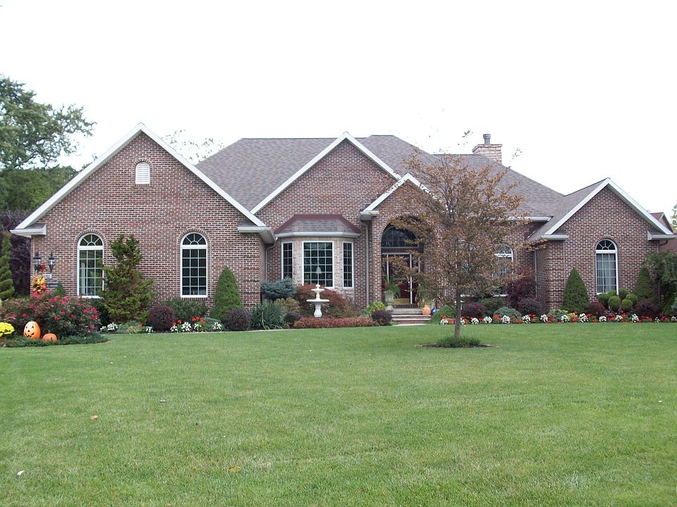 1st image of 2201 Eagles Nest Cir