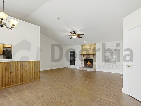 5th image of 2162 Saint Martins Dr E