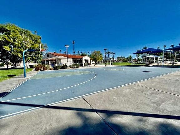2nd image of 51020 Avenida Martinez