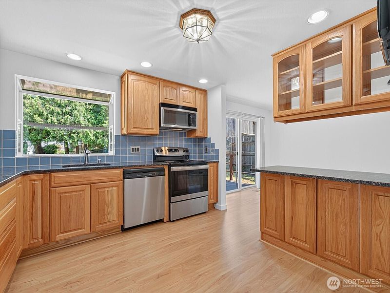 5th image of 12714 SE 190th Place