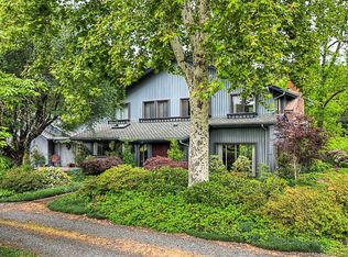 39843 Place Rd, Fall Creek, OR 97438