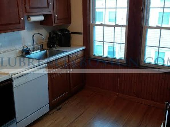 48 Fairview Ave #2
