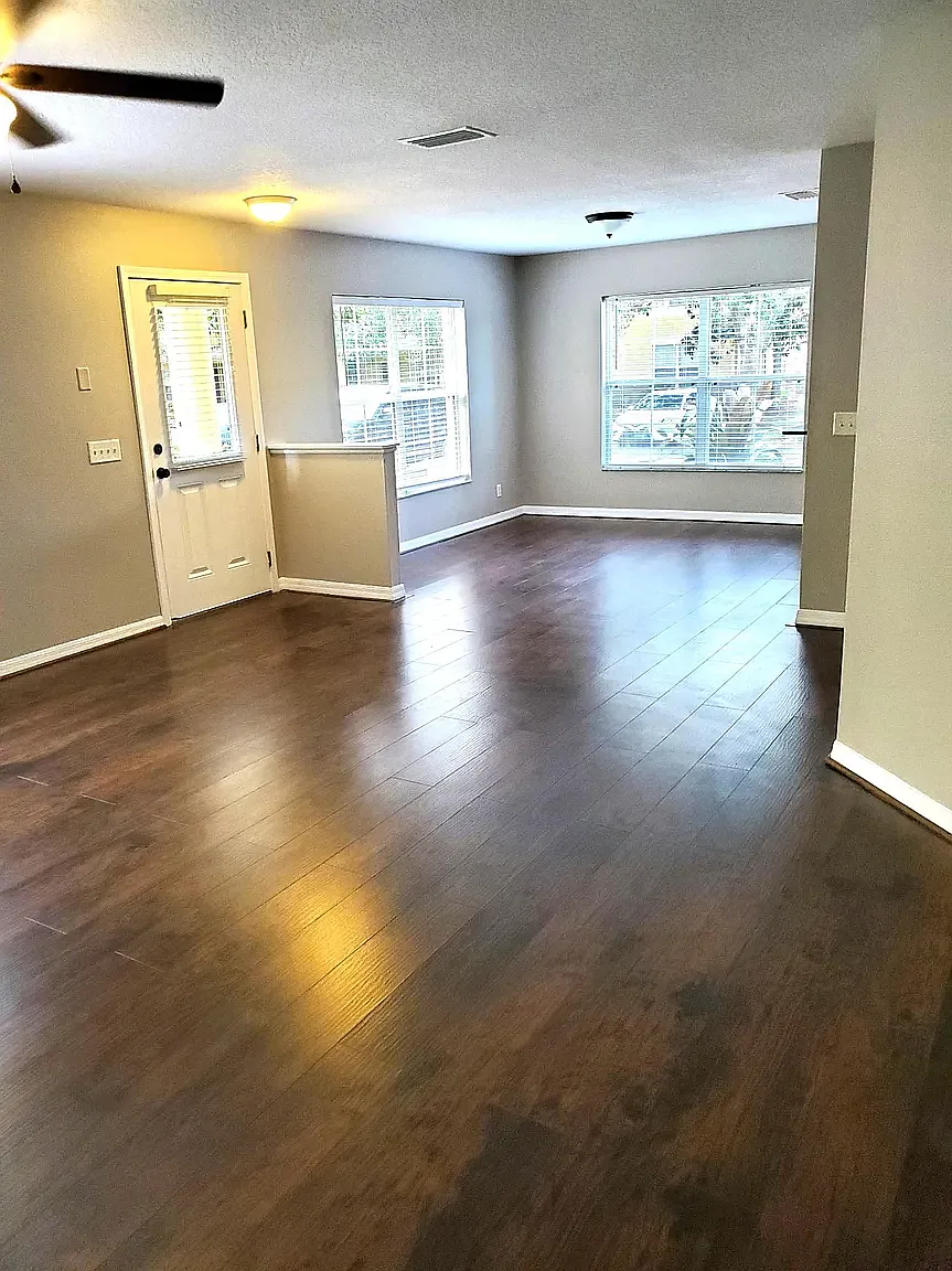 3 bed, 2.5 bath, 1408 sqft, $1,925 — Photo 4