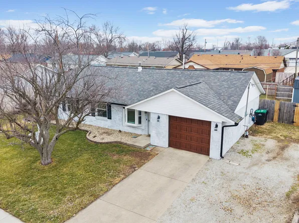 197 Briar Hill Dr, Whiteland, IN 46184