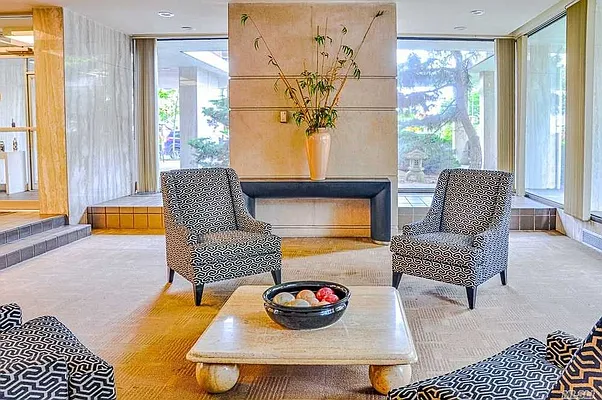 Sold by Charles Rutenberg Realty, Inc. | media 29