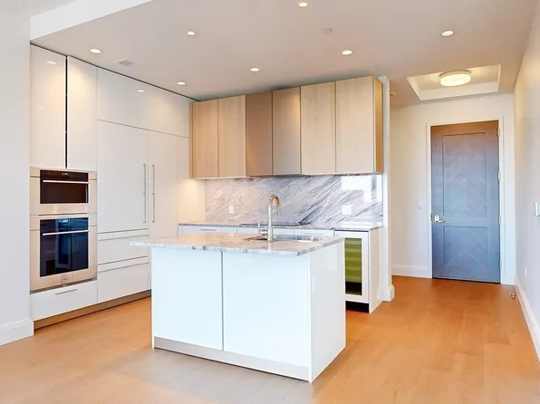240 Devonshire St #4211, Boston, MA 02110