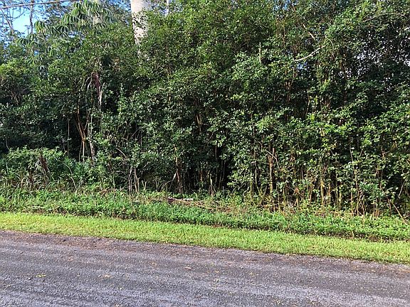 2nd image of 17th St Lot 200