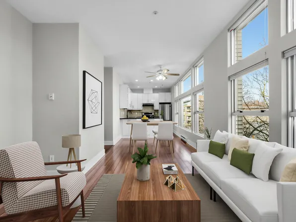 2088 W 11th Ave #Penthouse 5, Vancouver, BC V6J 2C9