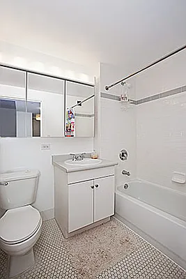 Sold by Fenwick Keats Real Estate | media 25