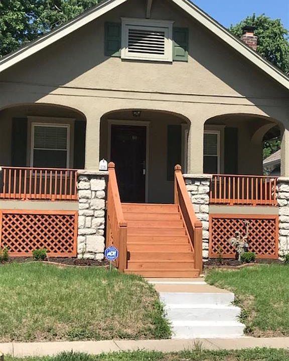 1st image of 1226 S Ash Ave