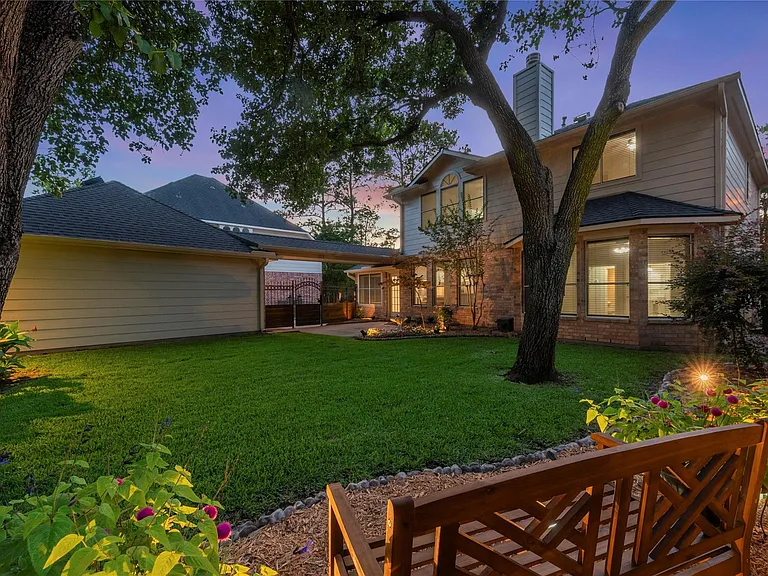 16315 Madewood St — Photo 37