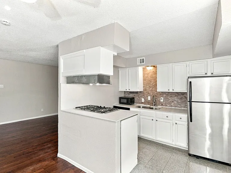5317 Junius St — Photo 14