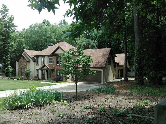 3rd image of 206 Pinnacle Ct