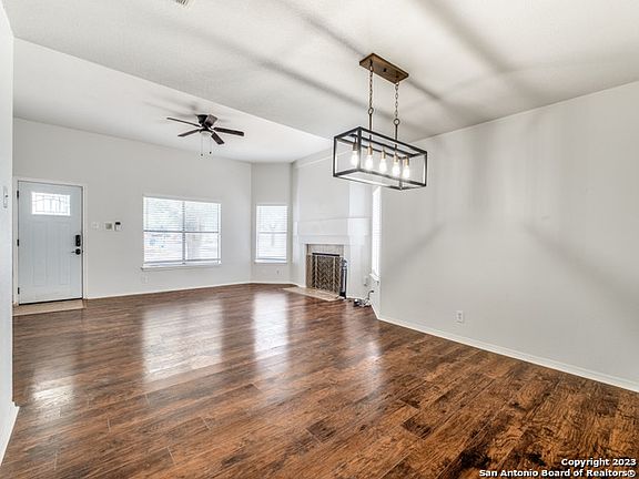 5th image of 9330 Valley Way Dr