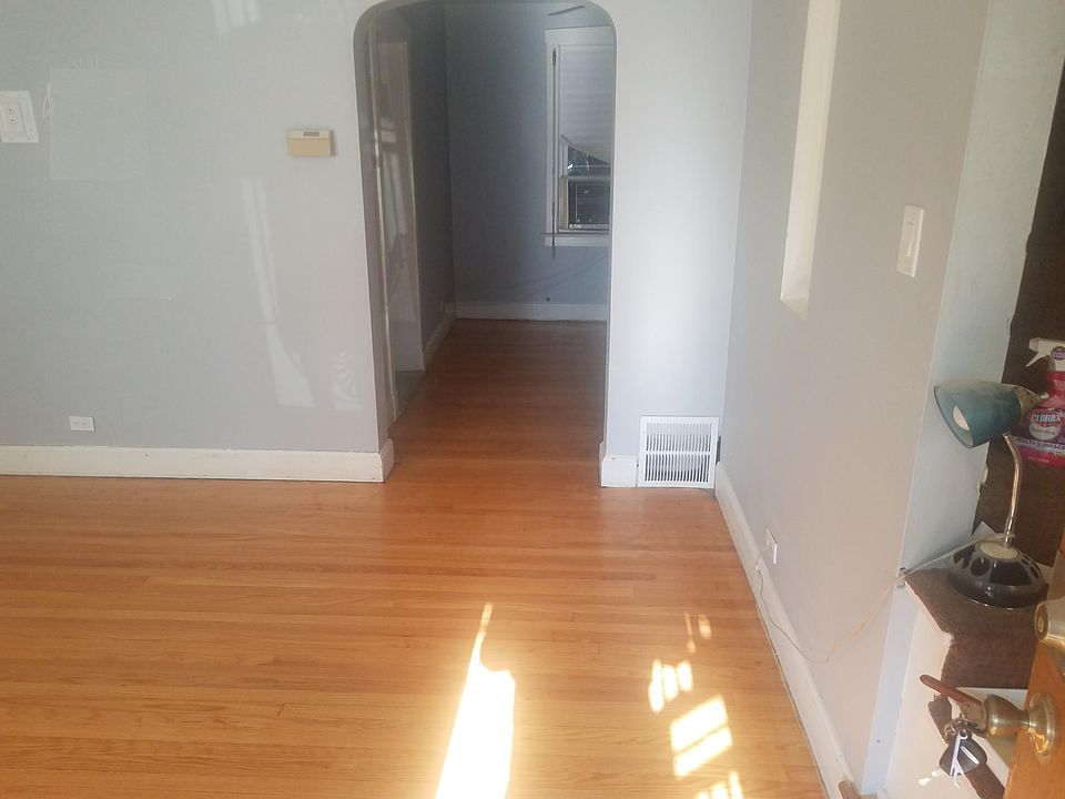 2nd image of 8103 S California Ave