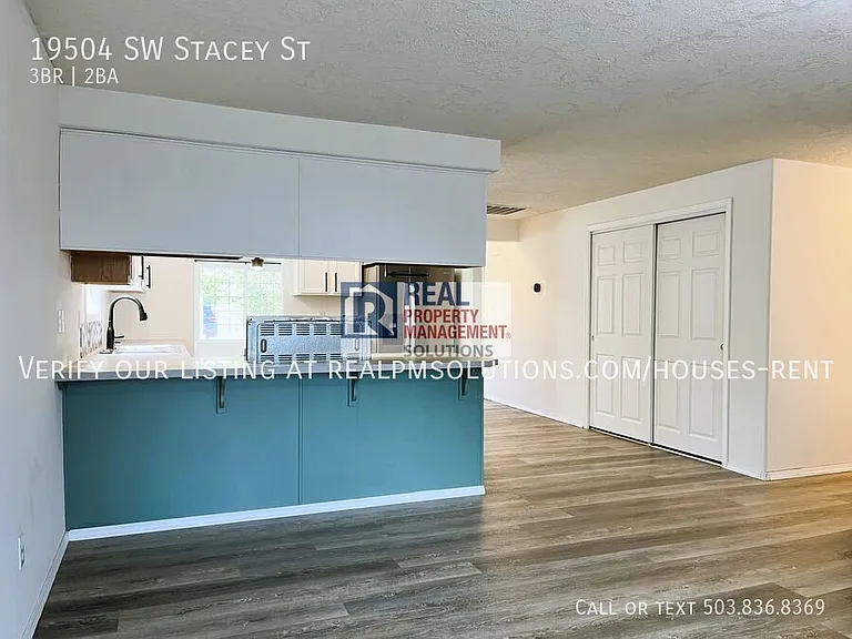 19504 SW Stacey St — Photo 17
