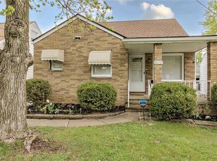15309 Rockside Rd, Maple Heights, OH 44137