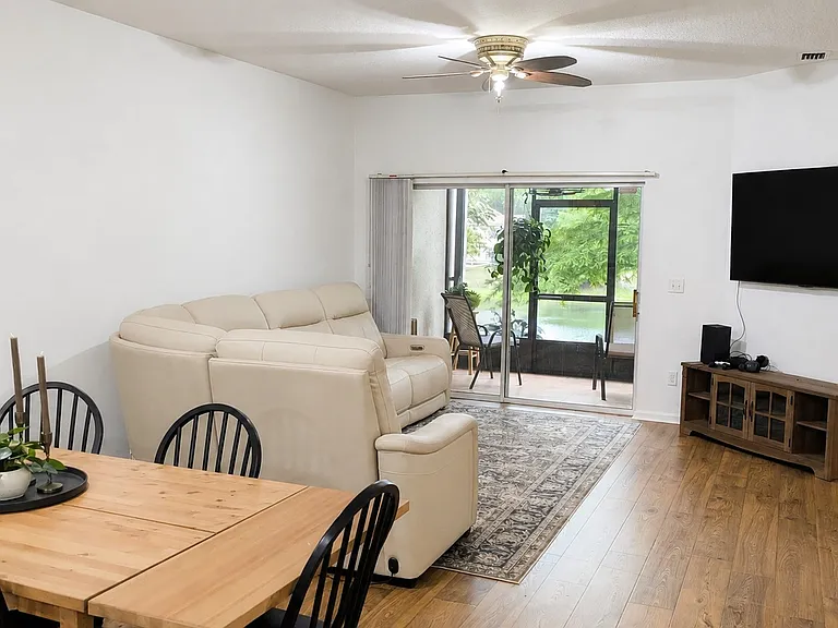 12301 Kernan Forest Blvd — Photo 8