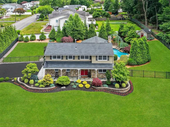 111 Waters Edge, Congers, NY 10920