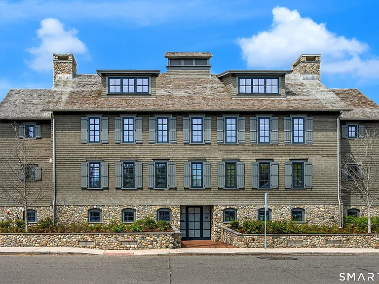 111 Rowayton Ave #201 — Photo 1