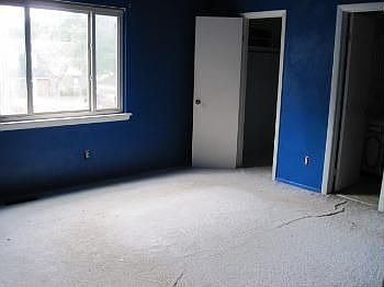 5th image of 812 S Grosvenor Ct