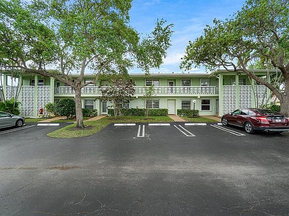 2nd image of 1440 NW 18th Ave APT 203