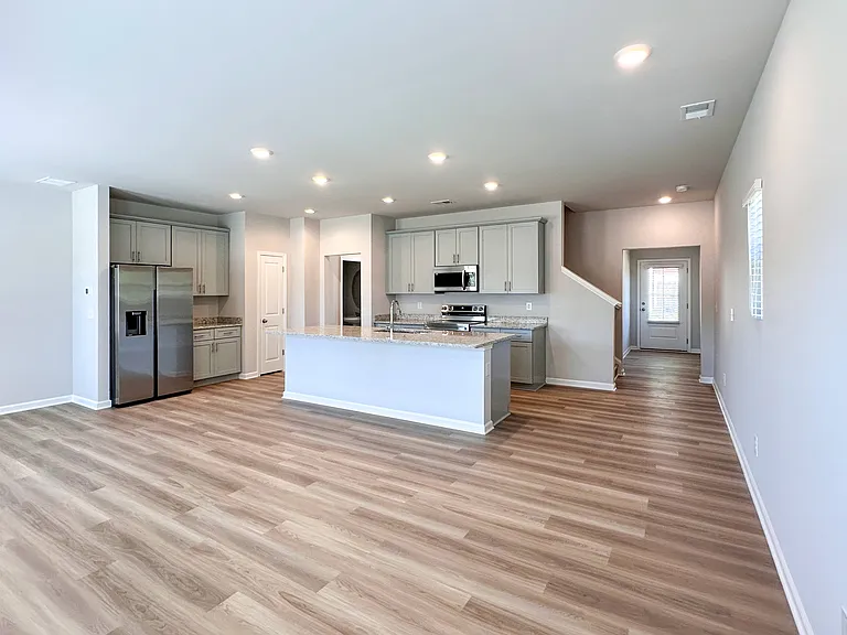 Crescent Valley — Photo 10