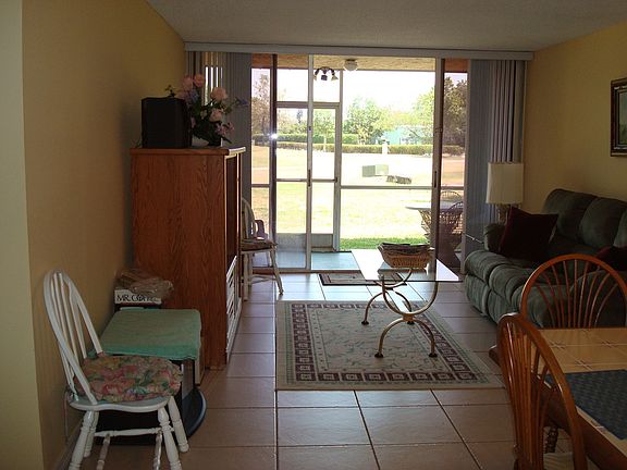 4th image of 9411 Evergreen Pl APT 103
