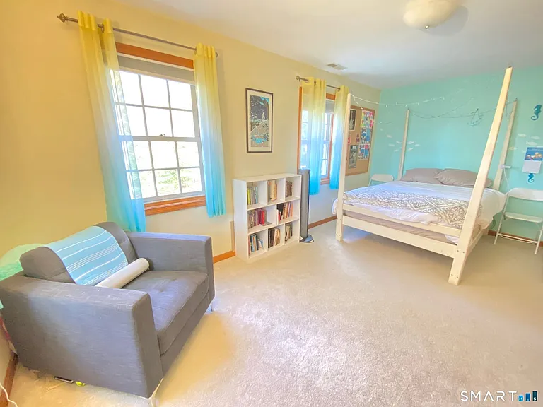 12 Carriage Hill Rd — Photo 18