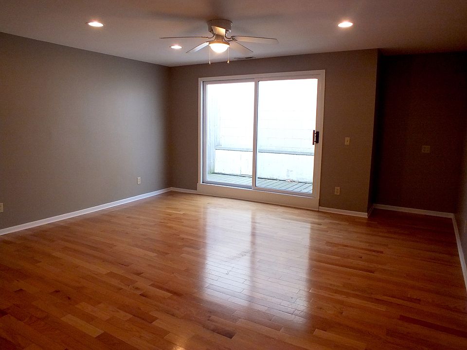 1st image of 1436 1/2 N High St #A