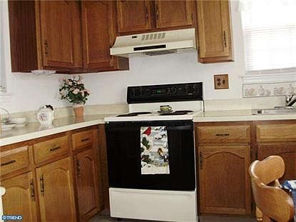 2nd image of 36 Knollwood Dr