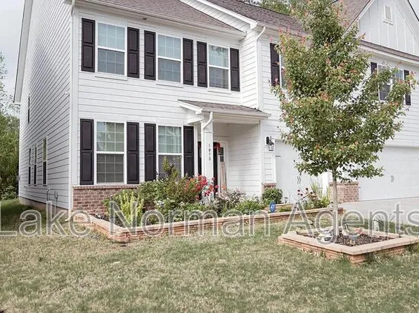 1058 Thoroughbred Dr, Iron Station, NC 28080