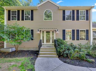 65 Charlton Rd, Dudley, MA 01571