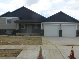 916 Bitterbrush St, Billings, MT 59106