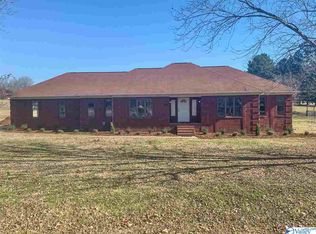 105 Riverchase Rd, New Market, AL 35761