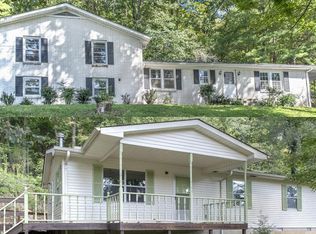 334-330 Wartrace Hwy, Pleasant Shade, TN 37145