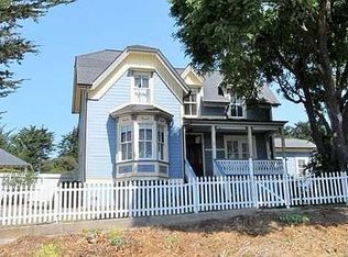 10 Riverside Dr, Pt Arena, CA 95468