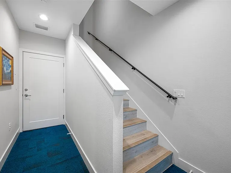 1171 25th Ln N — Photo 9