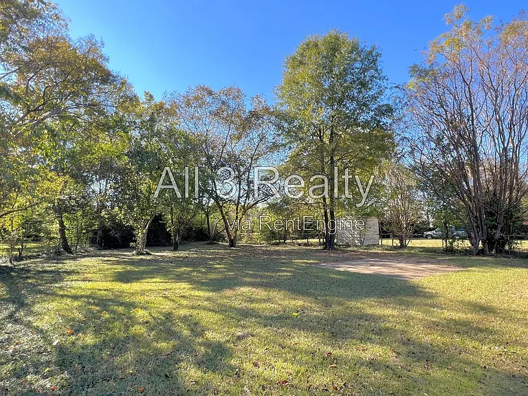 561 Dunbarton Rd — Photo 38