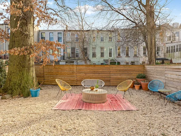 674 Hancock St #1B, Brooklyn, NY 11233