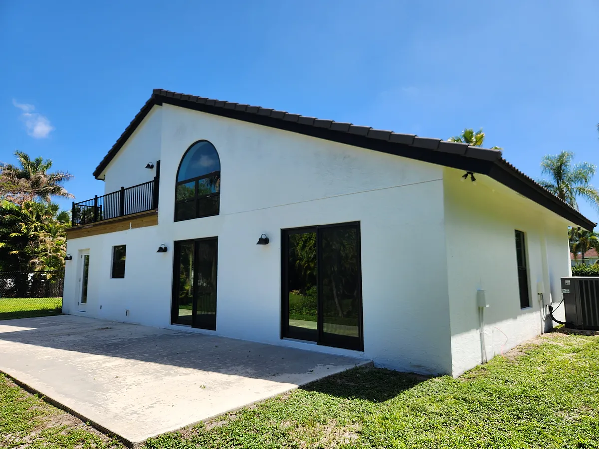 Building Photo - 16589 78th Dr N