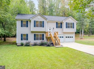2833 Navajo Cir, Gainesville, GA 30501
