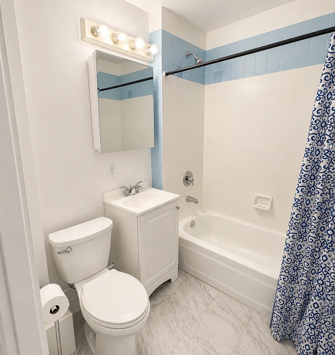 2 bed, 900 sqft, $1,700 — Photo 2