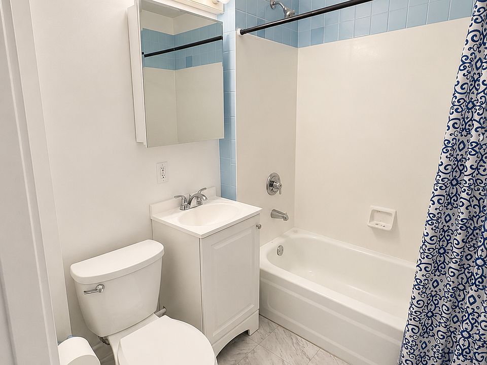 2nd image of 74 Woodbridge Ave #1